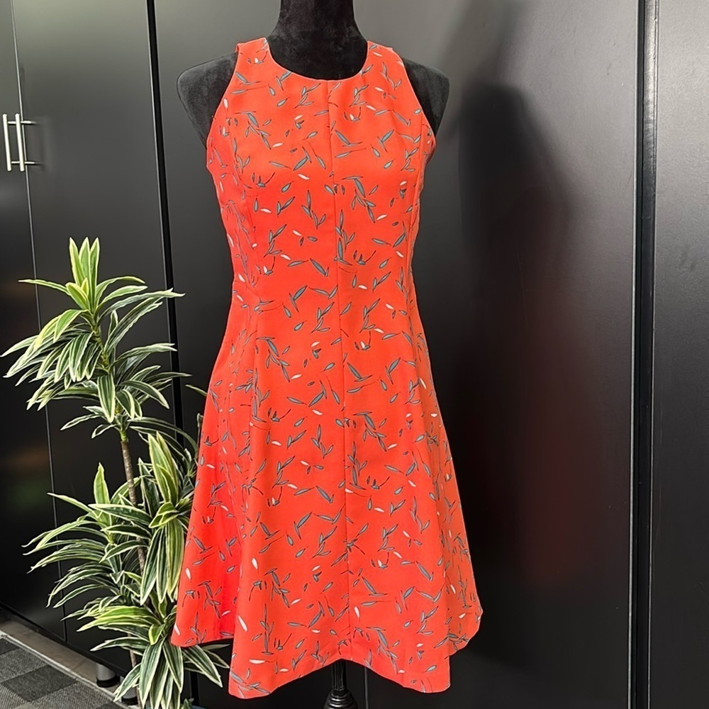 Banana Republic Sleeveless fit & flare,lined, floral print, zipper back